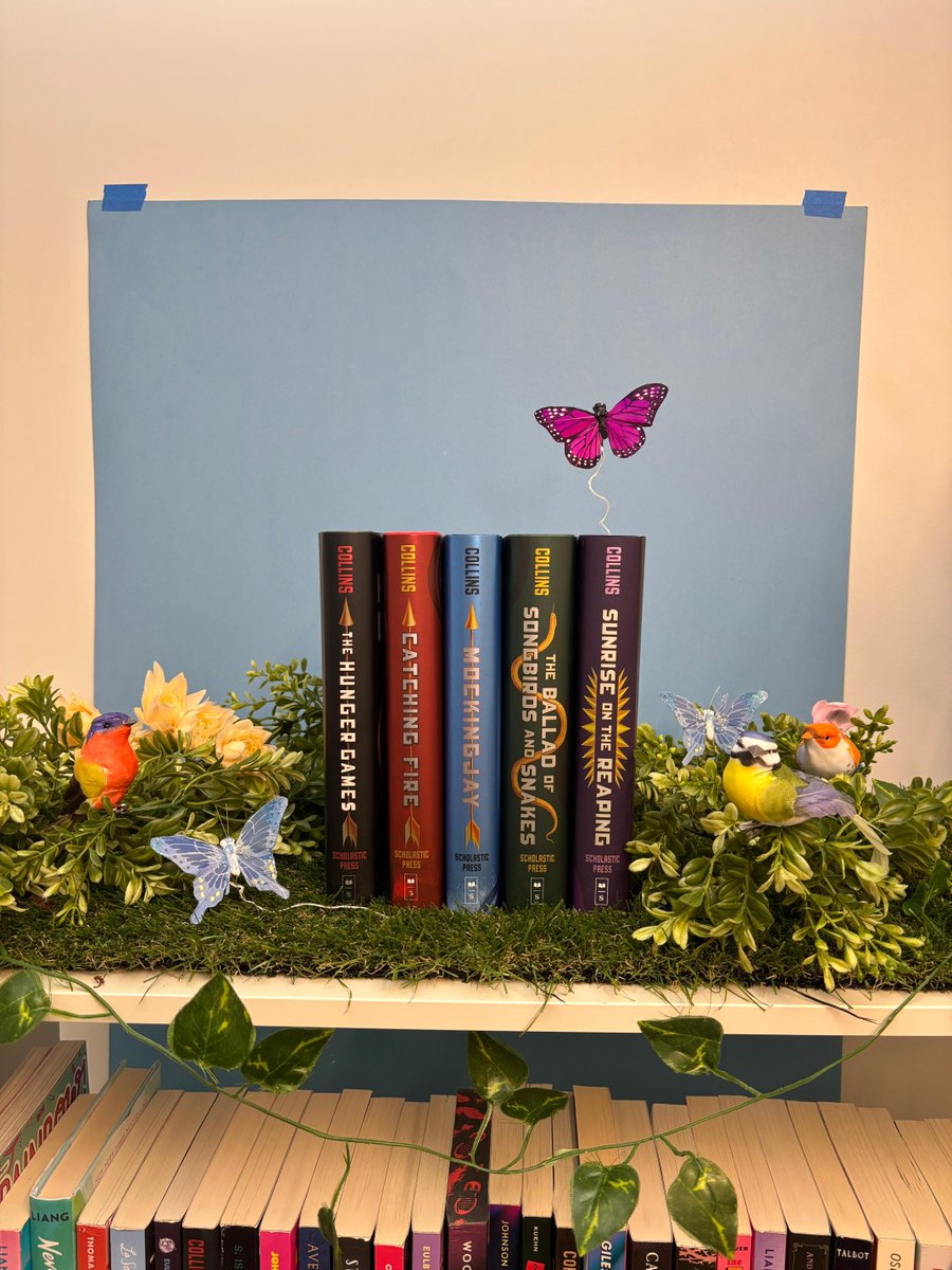 The Hunger Games Books tweet media