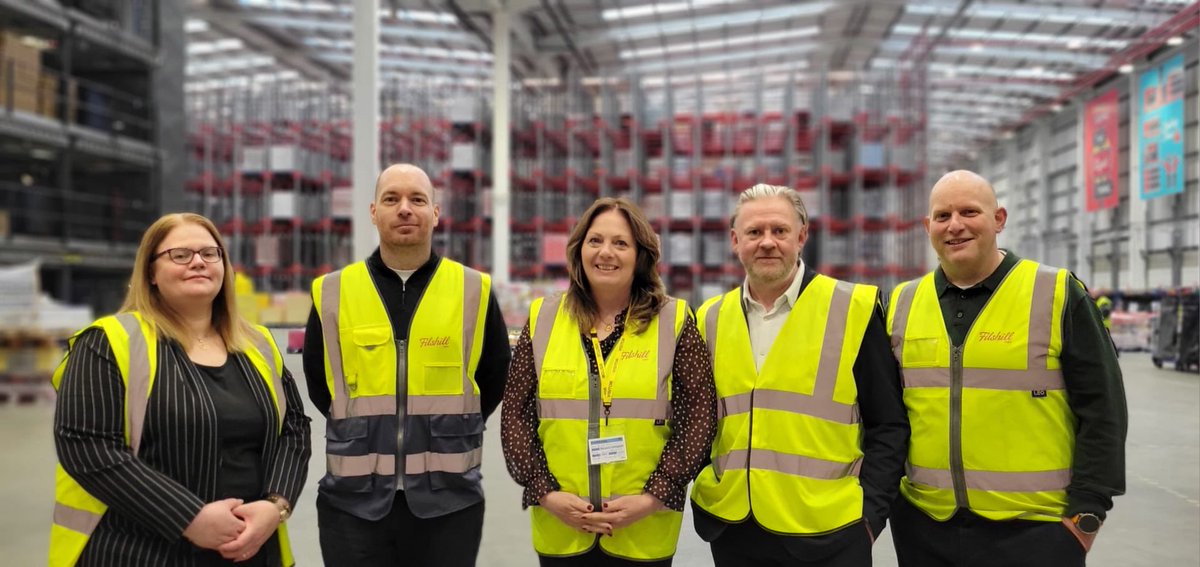 Every year #Renfrew based family business has a “perfect day “
As this event was today, I was honoured to join Simon Hannah CEO, Amanda Casey, Robert Miller &amp; John O'Neill to inspect their immaculate facilities &amp; meet the staff based <a href="/WestwayPark/">Westway at Glasgow Airport</a> 
An opportunity to learn more