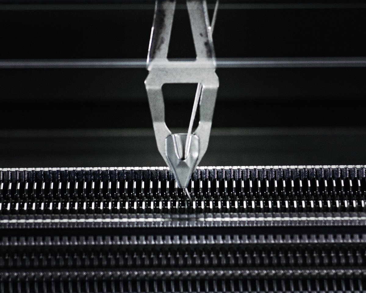 paulandshark's tweet image. The quiet discipline of #craftsmanship finds expression in artisanal expertise and yarn research. Only the finest fibres are carefully selected and crafted into exclusive blends, conceived to enhance elegance and define uncompromising quality and performance.