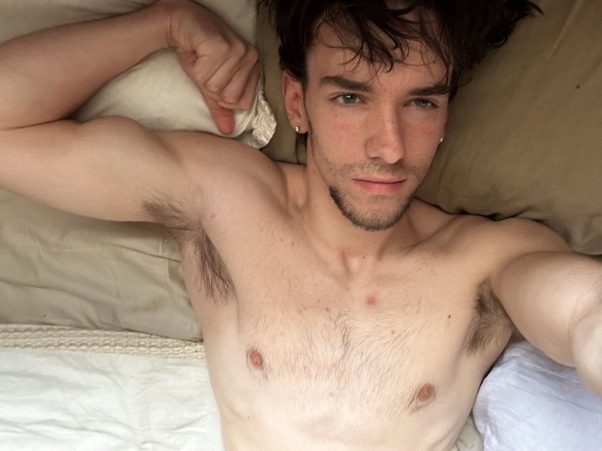 SoSexyI’veGotToShare tweet media