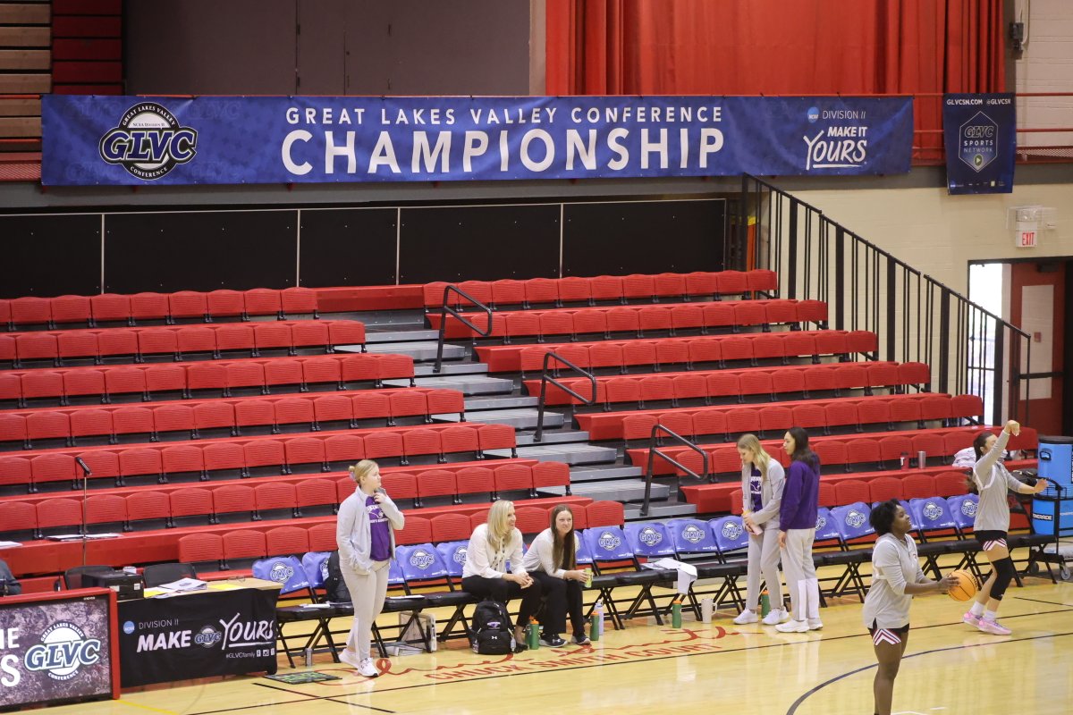 McKendreeWBB's tweet photo. #TournamentReady
๐บ๐ | https://t.co/Damiqdoc38
#GLVCwbb #D2wbb #BearcatsUnleashed https://t.co/aHVCgv6PBI