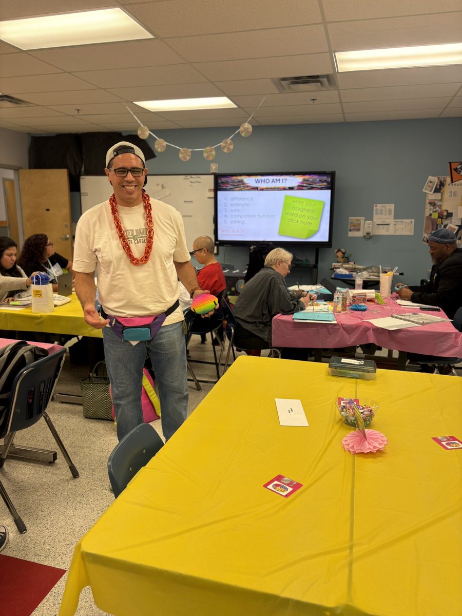 V.Ocañas tweet media