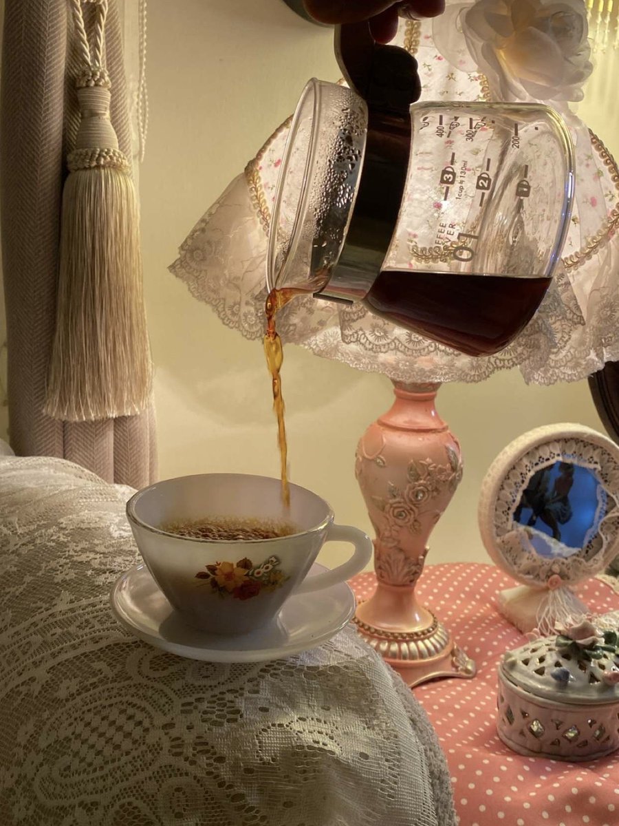 مُذَنَّب🎻☕️ tweet media