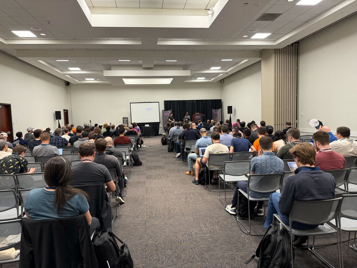 Planet Nix tweet media