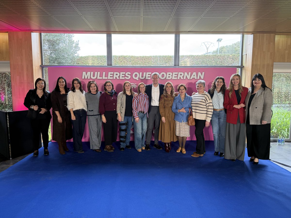 PPdeOU's tweet photo. “Mulleres que gobernan” demostrou a forza feminina do PP, o que máis alcaldesas ten en Galicia.

No PPdeOU cando falamos de igualdade sabemos do que falamos porque somos a provincia con máis alcaldesas do PP de toda Galicia e, de seguro, seremos aínda máis no 27. https://t.co/Fb2nJfXOEk