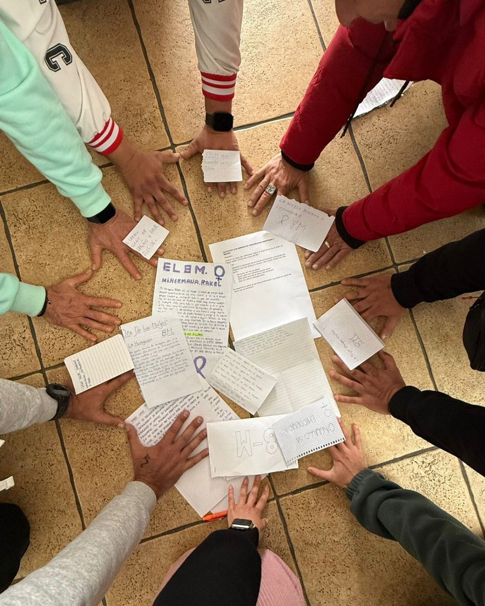 projectehomeCAT's tweet photo. 🟣💭Aquest #8M a Projecte Home reflexionem sobre els rols de les dones en els darrers 30 anys, els mateixos que celebra l’entitat.

Malgrat els avenços, les dones encara s'enfronten a moltes barreres. Treballem per una societat més igualitària💜

#Igualtat #ProjecteHome https://t.co/u4cZXP6rVL