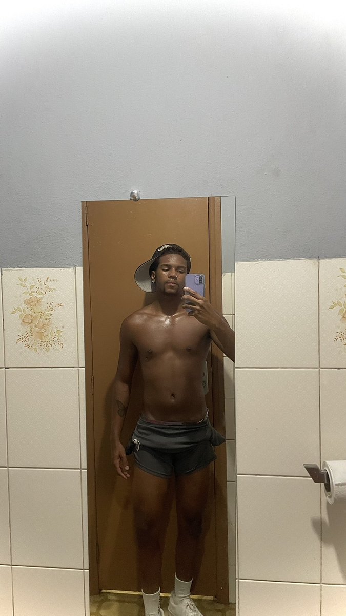 Nickmendessx's tweet photo. To crescendoo 🙌🏾😮‍💨 https://t.co/AevJhozjPE