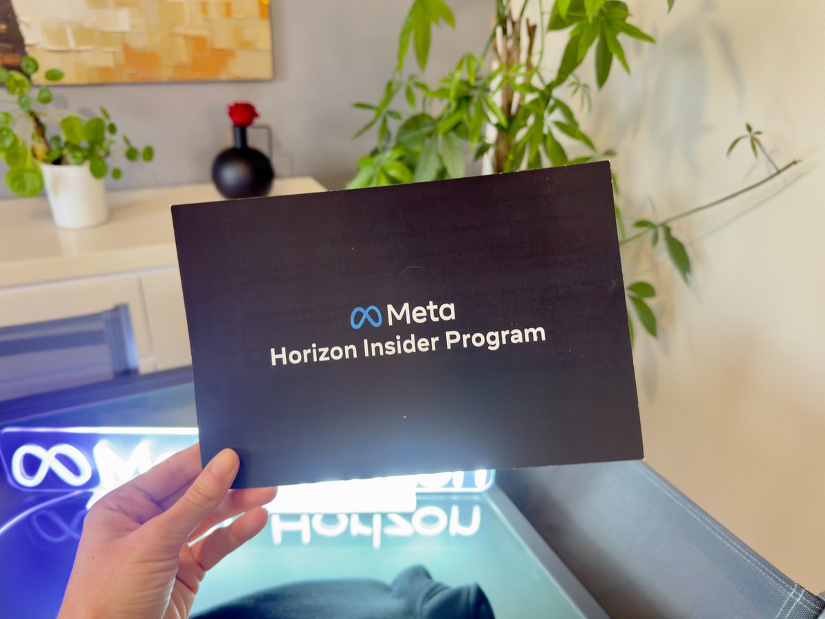 AndyFidel_'s tweet photo. Ohh. Got a surprise gift 😂💙 from @MetaHorizonDevs today. Many thanks!! Know I'll be rocking that backpack for my social VR demos. 

#MetaHorizonPartner https://t.co/NLtdfhtoF3