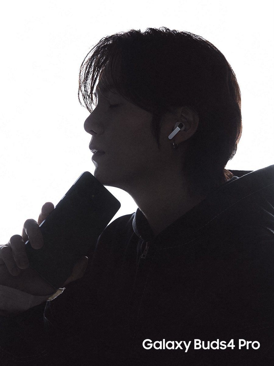 SUGA neden #GalaxyBuds4Pro’yu tercih ediyor? ✨

Çünkü tüm detaylar olması gerektiği gibi. Müziği #GalaxyBuds4Pro ile üretildiği haliyle duy.