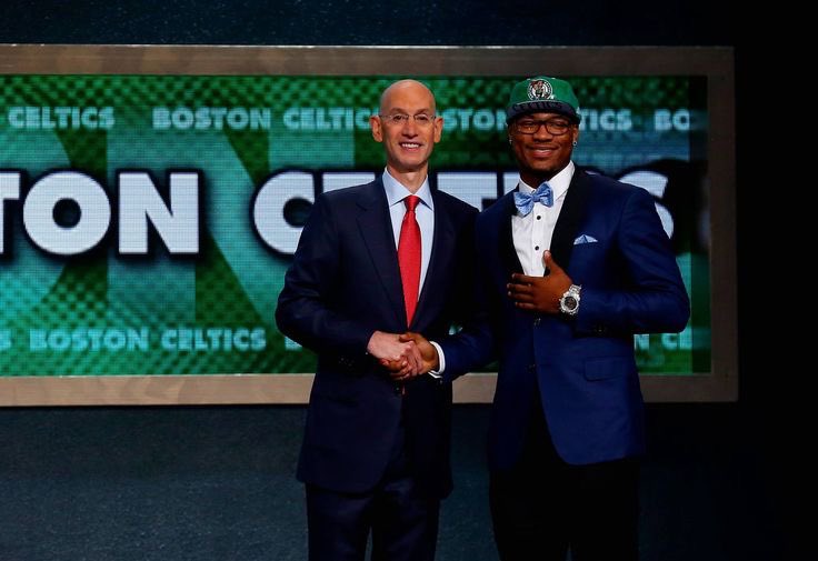 CookedbyRiley's tweet image. Happy Birthday to Boston Celtics legend Marcus Smart 🥳 

- 1x DPOY
- 3x All Defensive Team
- All Rookie Second Team
- 9 straight Playoff Appearances 

Love and trust forever ☘️ 🐐