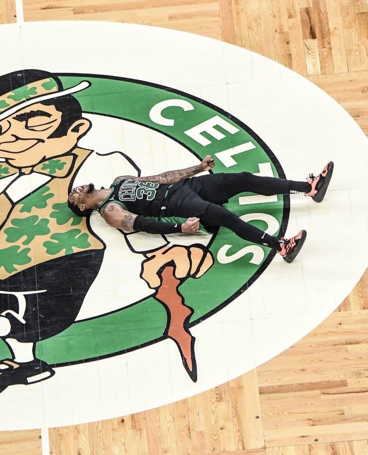 CookedbyRiley's tweet image. Happy Birthday to Boston Celtics legend Marcus Smart 🥳 

- 1x DPOY
- 3x All Defensive Team
- All Rookie Second Team
- 9 straight Playoff Appearances 

Love and trust forever ☘️ 🐐