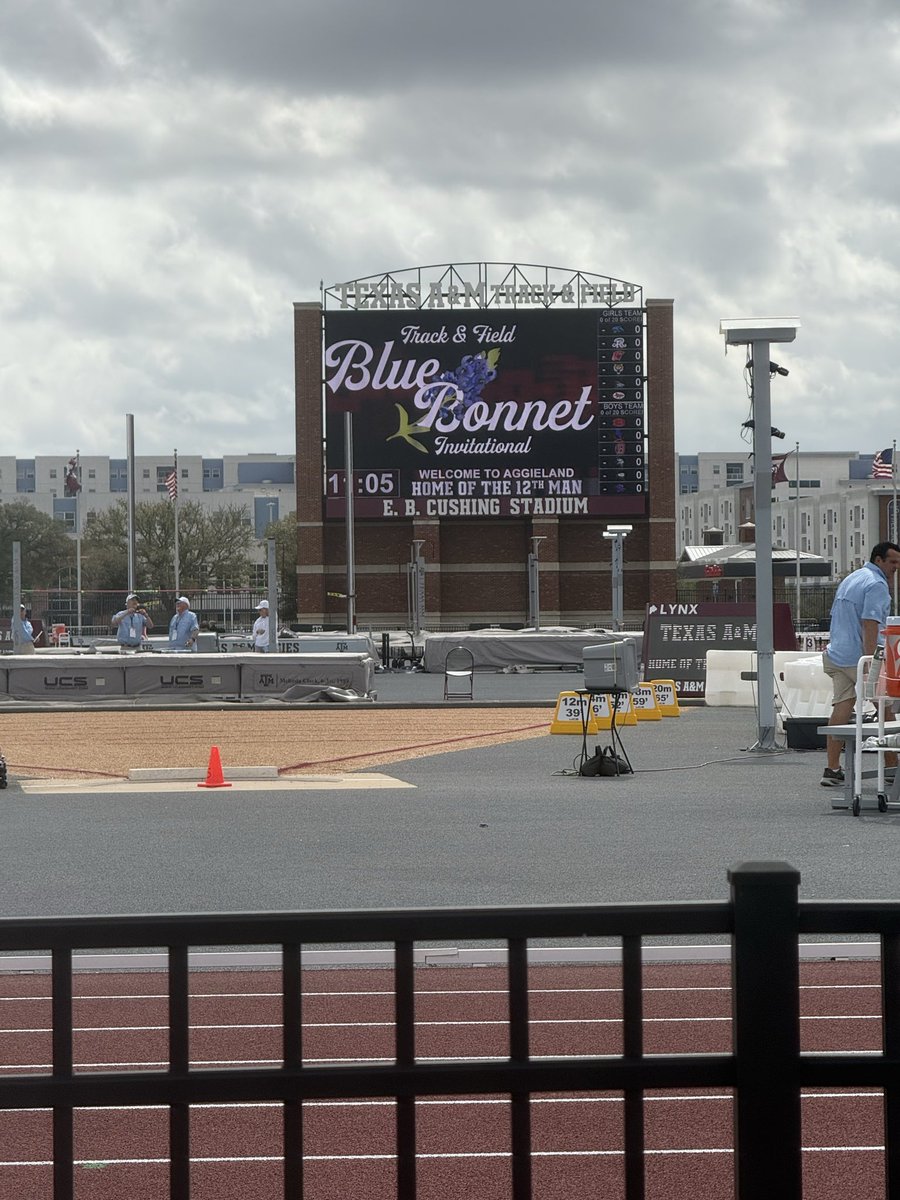 LCHS boys track tweet media