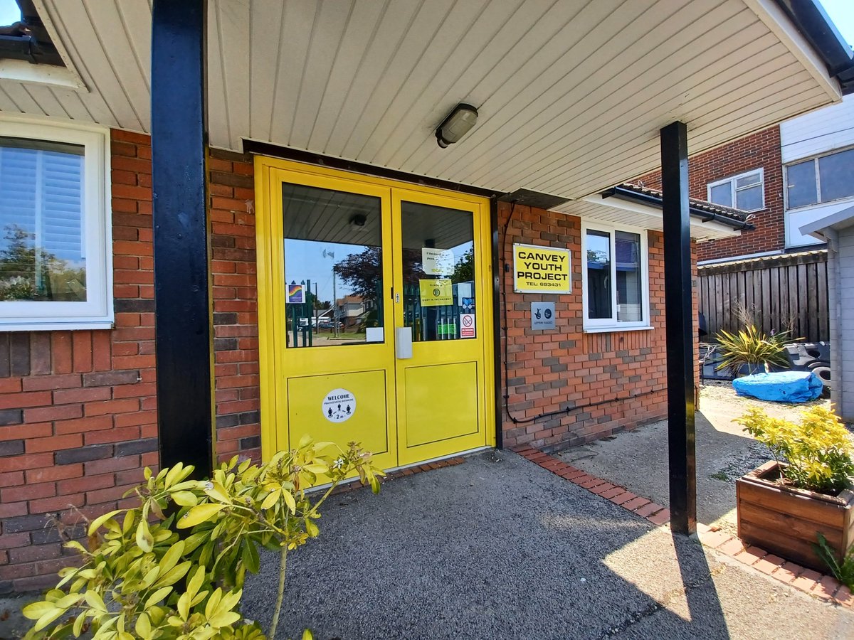 Yellow Door tweet media