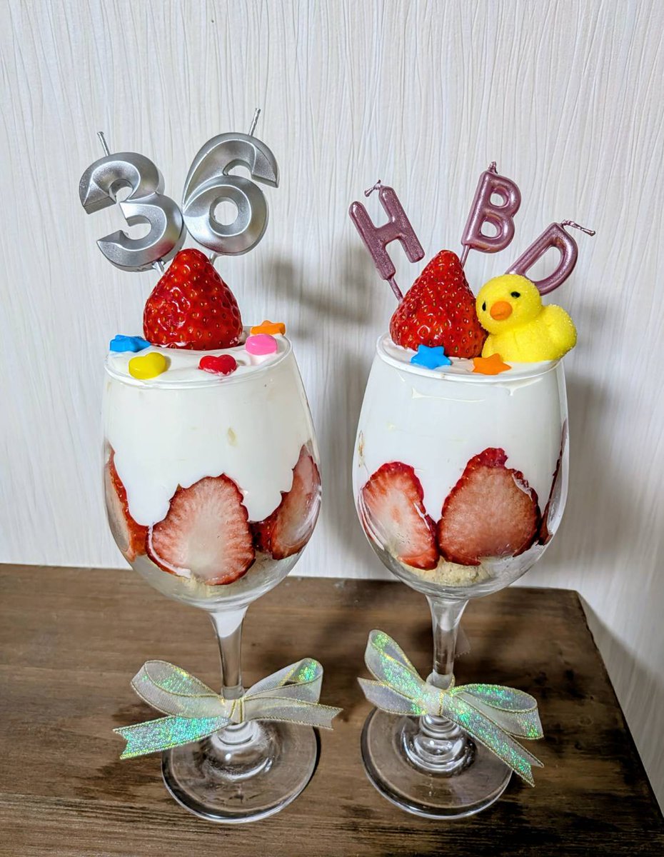 popoFT's tweet image. HUNI♡ 
🎂Happy Birthday🎂
 36歳の誕生日おめでとう🎉
これからも目標に向かって
頑張ってね！

健康で幸せな１年になりますように🍀
いつも 応援してるよ💕

#happybirthday
#생일축하해요 
#Huni 
#グラスケーキ
#ハンドメイド
                 instagram.com/p/DVjMuzzEy5u/…