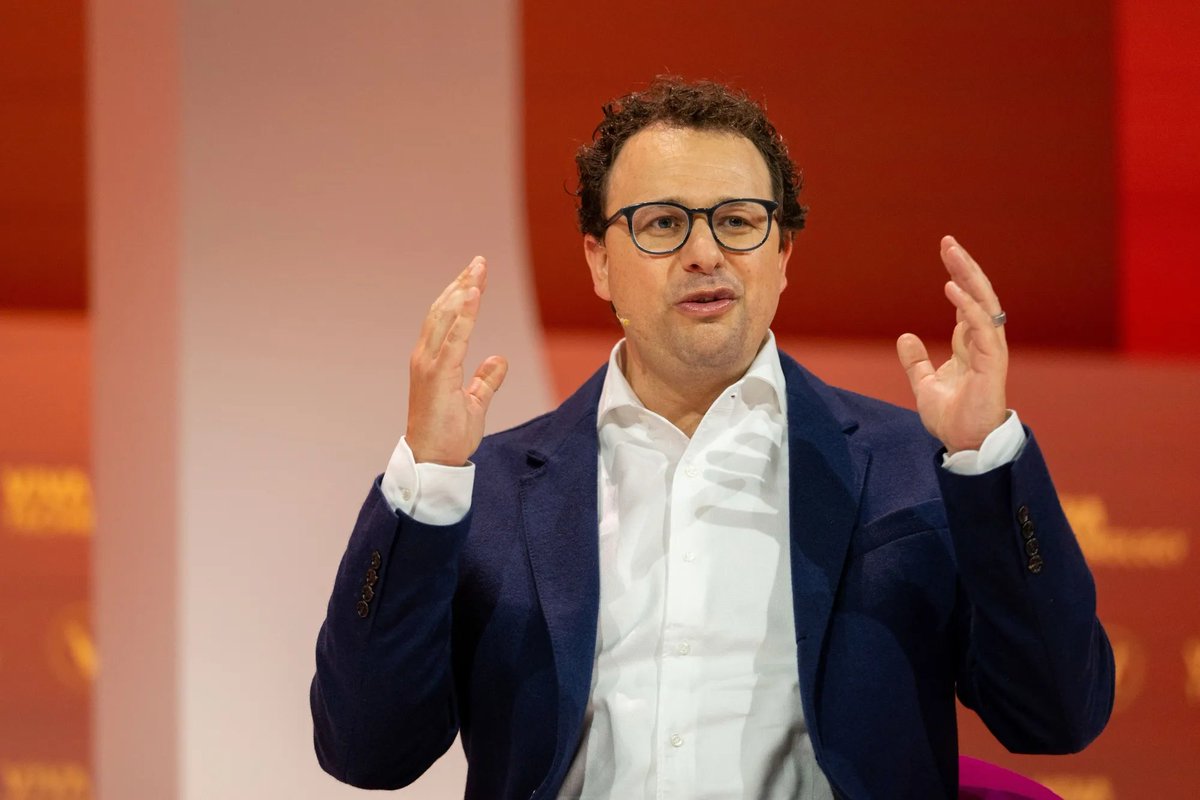 Whales of Polymarket tweet media