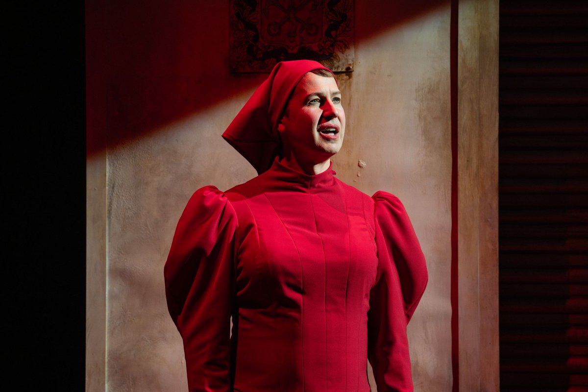 6 second review tweet media