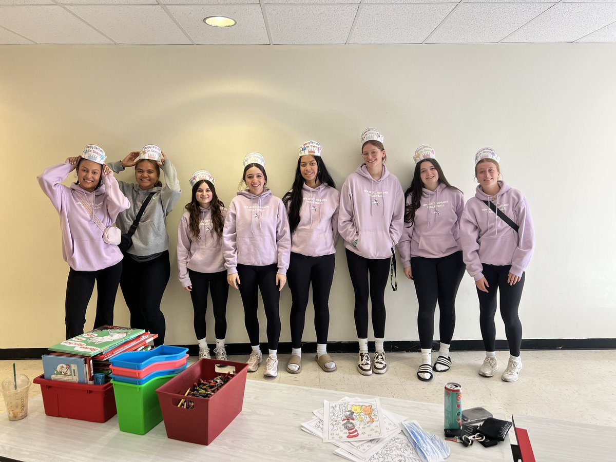 NMHU Volleyball tweet media