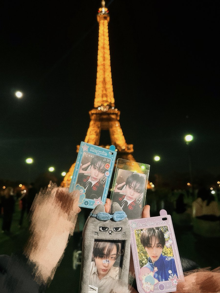 taeramisu810's tweet photo. 파리 🇫🇷 ~ https://t.co/thFCdGfZHb