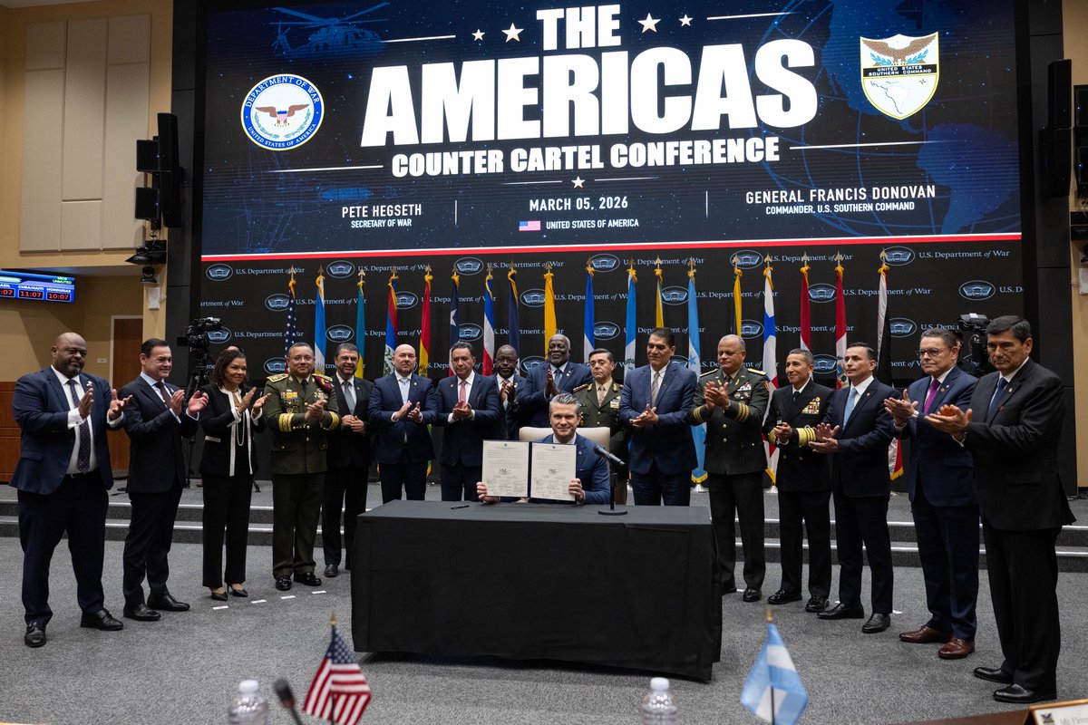 Honduras vuelve a posicionarse en el centro de las colaboraciones estratégicas del hemisferio. 

En la sede del Comando Sur de los Estados Unidos, se llevó a cabo la Cumbre de las Américas sobre Seguridad y combate al crimen organizado transnacional, un importante encuentro que
