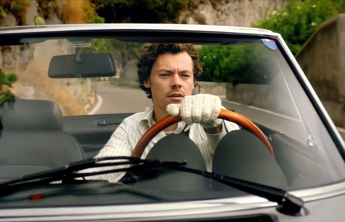HarryMexOficial's tweet photo. Golden (2020)    //  American Girls (2026) https://t.co/EBF32sgwbB