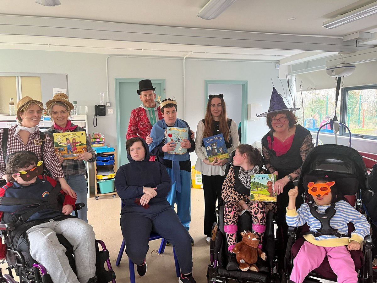 St. Cecilia's School tweet media