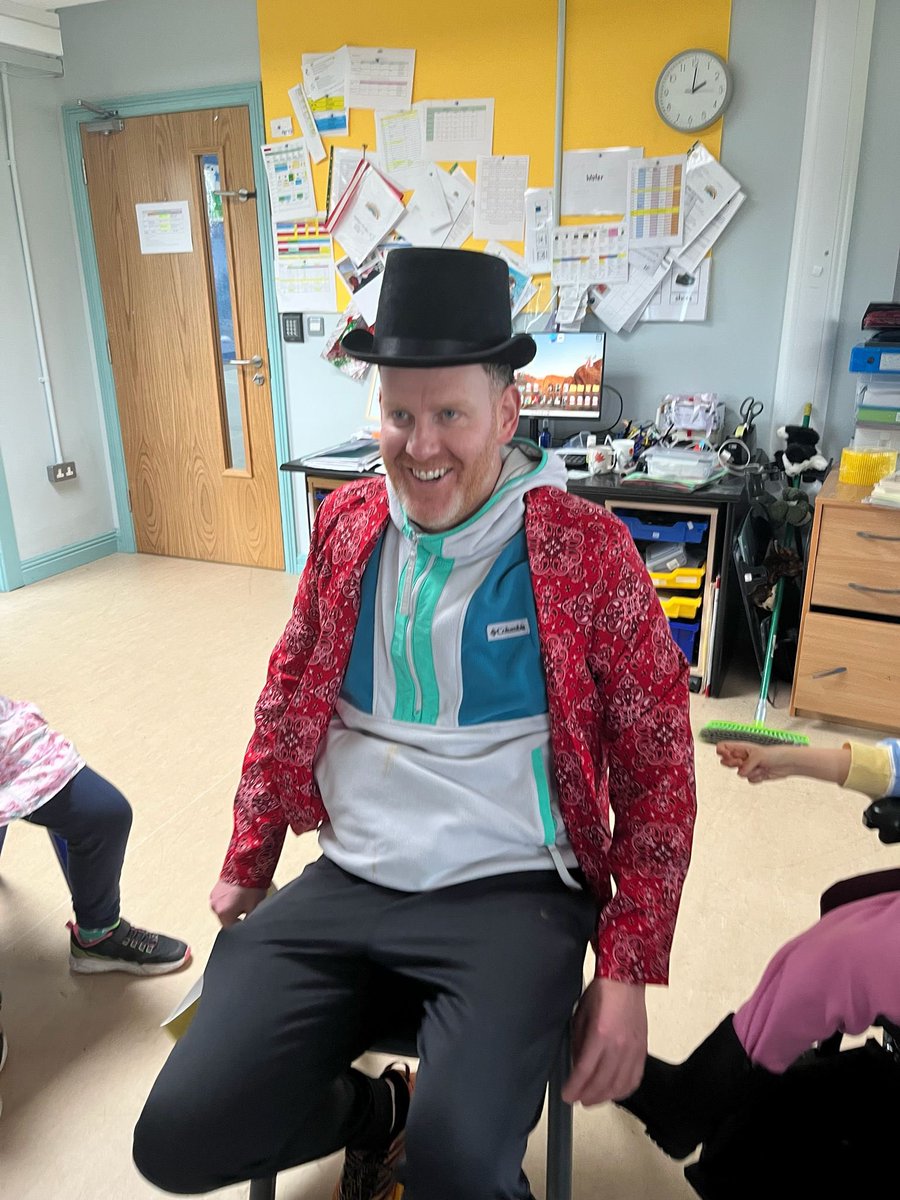 St. Cecilia's School tweet media