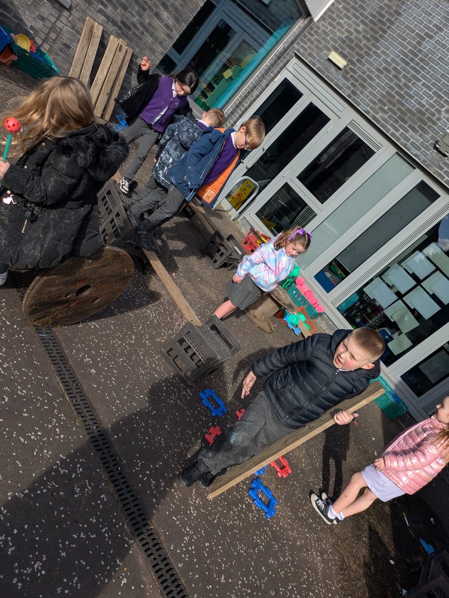 AitkenbarPS's tweet image. The children in P2 worked as a team to create a challenging obstacle course that required, speed strength and skill 🧠 🏃‍♀️ 💪 #learningthroughplay #teamwork