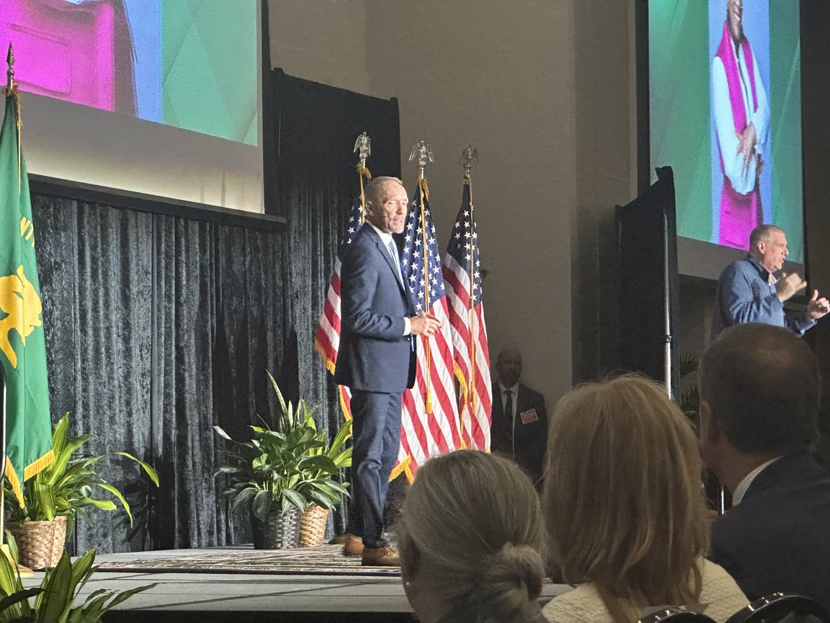 Dr. Amy Thompson tweet media