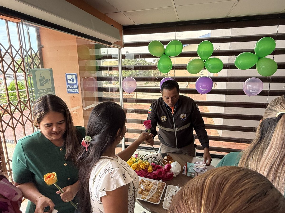 StaElenaCJ tweet media