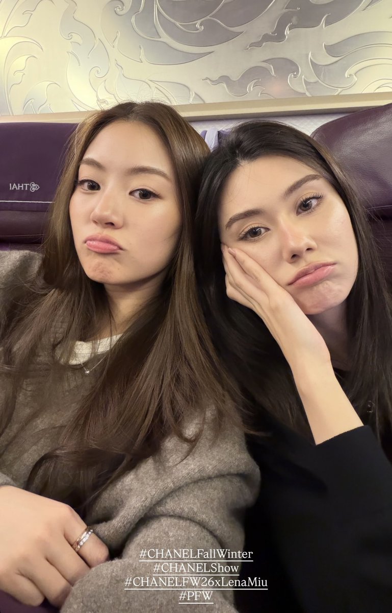 GasChill's tweet photo. พักผ่อนเยอๆนะเด็ก ✌🏻🤍✌🏻

LENAMIU OFF TO CHANEL PFW 

#CHANELFallWinter
#CHANELShow
#CHANELFW26xLenaMiu
#LenaMiu
#LalinaLena
#MiuNatsha
#PFW https://t.co/rA8zgDrNy6