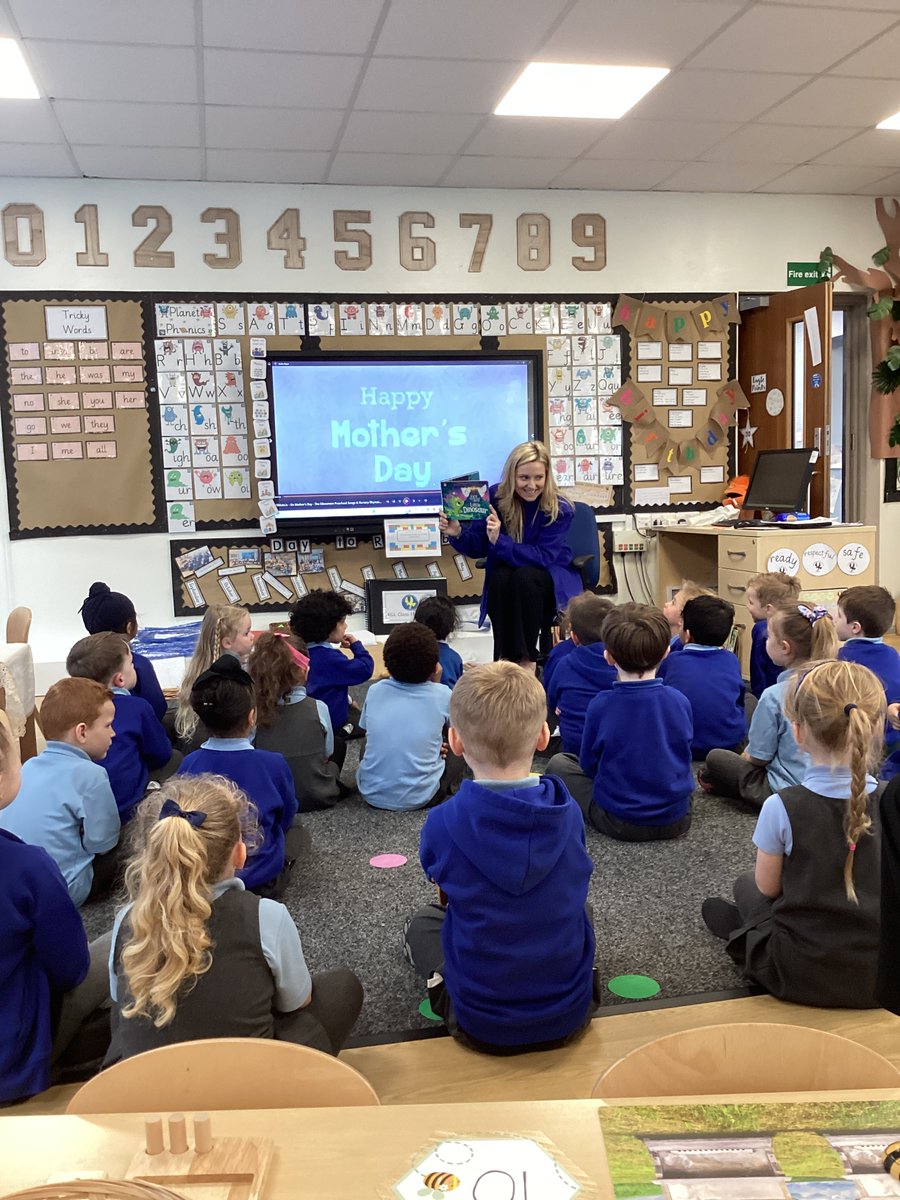 St John's Primary Academy tweet media