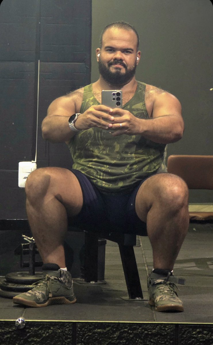 B R U N Ã O tweet media