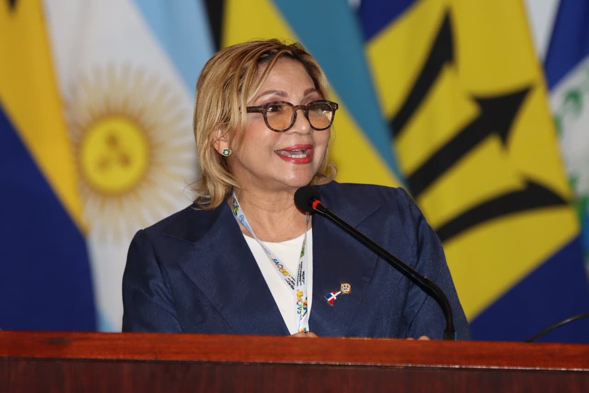 DiputadosRD's tweet photo. La diputada Soraya Suárez (@sorayasuarezprm), como coordinadora regional de los Frentes Parlamentarios contra el Hambre de América Latina y el Caribe, estuvo participando del evento “39.º período de sesiones de la Conferencia Regional de la FAO para América Latina y el Caribe (LARC 39)”, en la ciudad de Brasilia, Brasil.