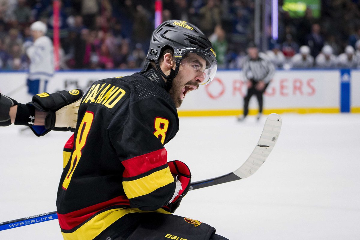 Coming up on Halford and Brough, former Vancouver Canuck Conor Garland joins us following his trade to Columbus. 

LISTEN:
sportsnet.ca/650/halford-br…
