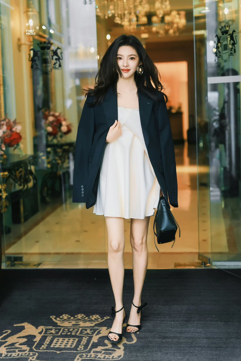 rruonans's tweet photo. Zhang Ruonan’s fansite shares more snaps for Givenchy - Paris Fashion Week

©-First_Frost-章若楠 (1/2)

#ZhangRuonan #GivenchyAW26 #PFW 
#ZhangRuonanxGivenchyAW26 https://t.co/yZE51gNQa4