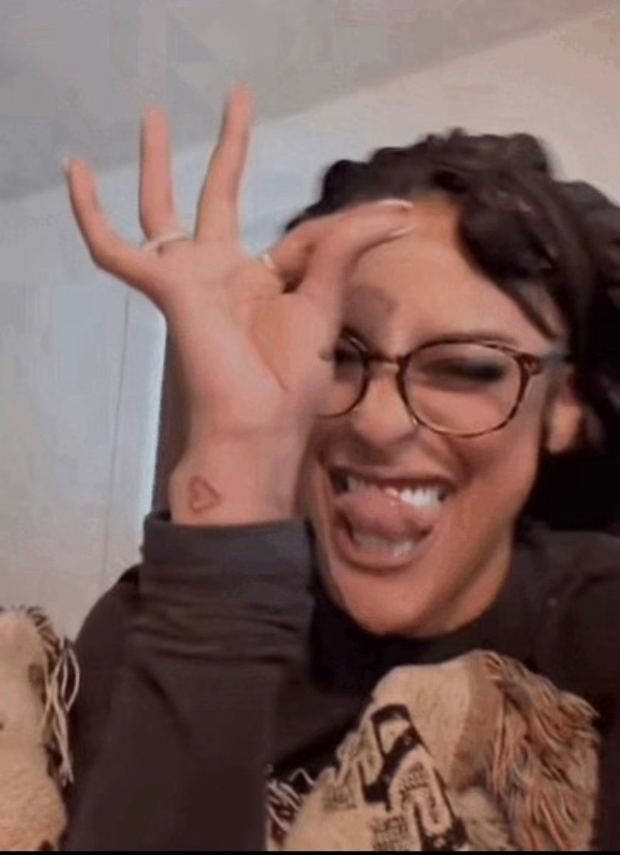 Dino-nyong tweet media