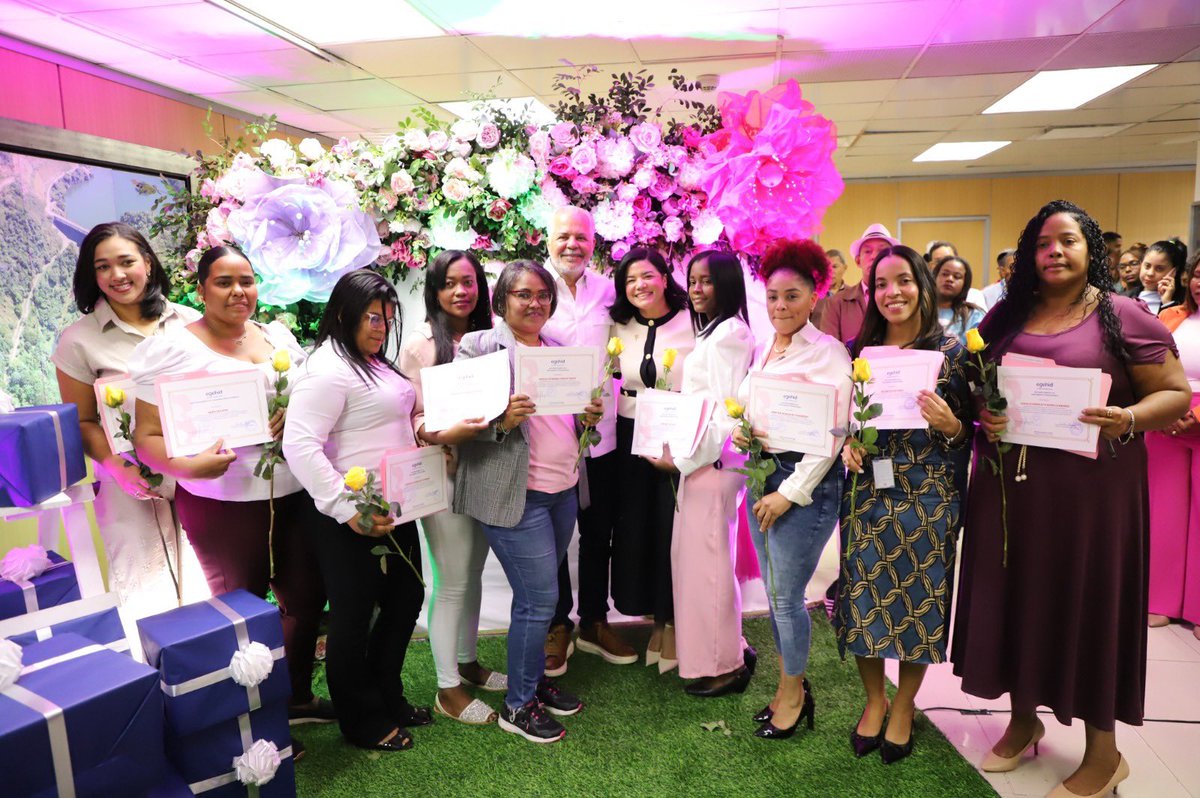 EgehidRD tweet media