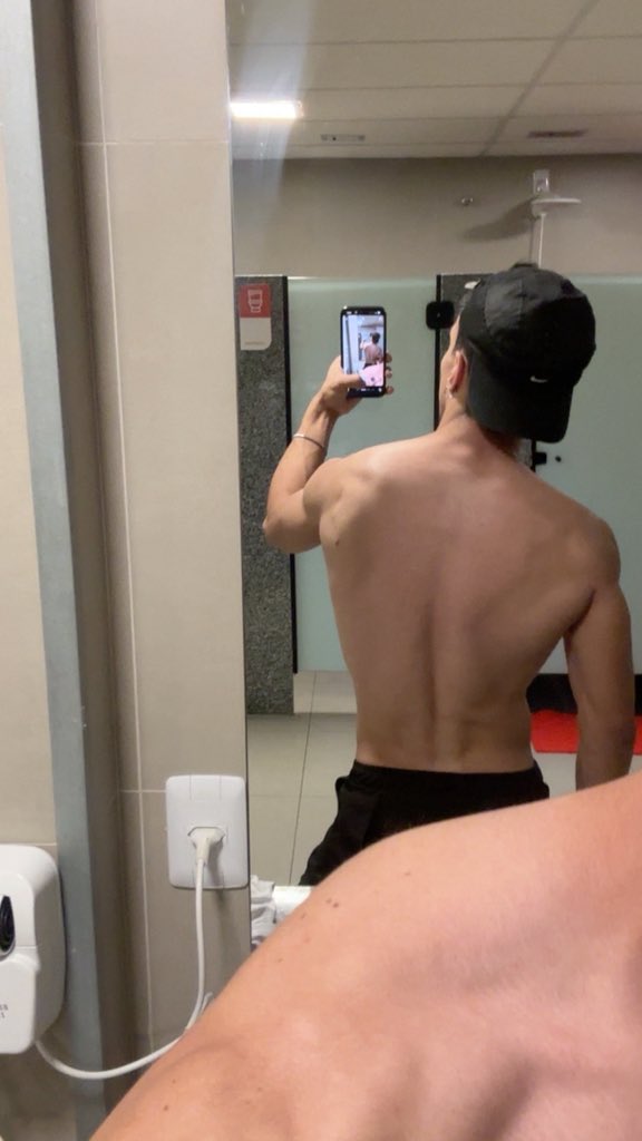 Victor Leony tweet media