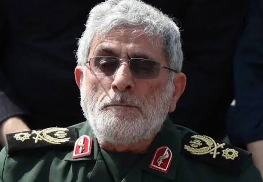 #عاجل
العديد من المصادر الامنية والاعلامية تنشر اخبار عن أن الجاسوس المحتمل هو #اسماعیل_قاآنی قائد #قوة_القدس في #الحرس_الثوري_الإيراني حيث ذكرت مصادر انه غادر مقر #خامنئي  بدقائق قبل القصف ونفس الشيء مع زعيم #حزب_الله الراحل #نصر_الله  في اولخر 2024ونفس الشيء بعدد من مقرات الحرس