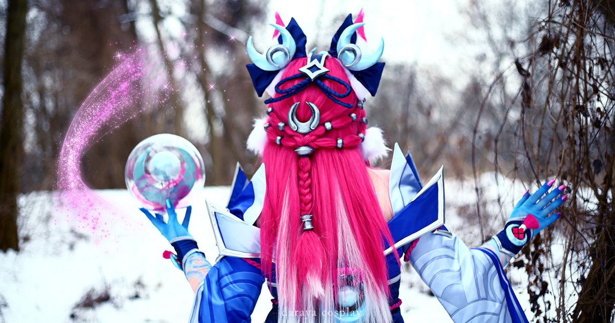 DarayaCosplay's tweet photo. "There's beauty in even the most painful memories..."
#ahri #snowmoonahri #LeagueOfLegendsFanArt #LeagueOfLegends #cosplay https://t.co/OKz6f3t8Hx