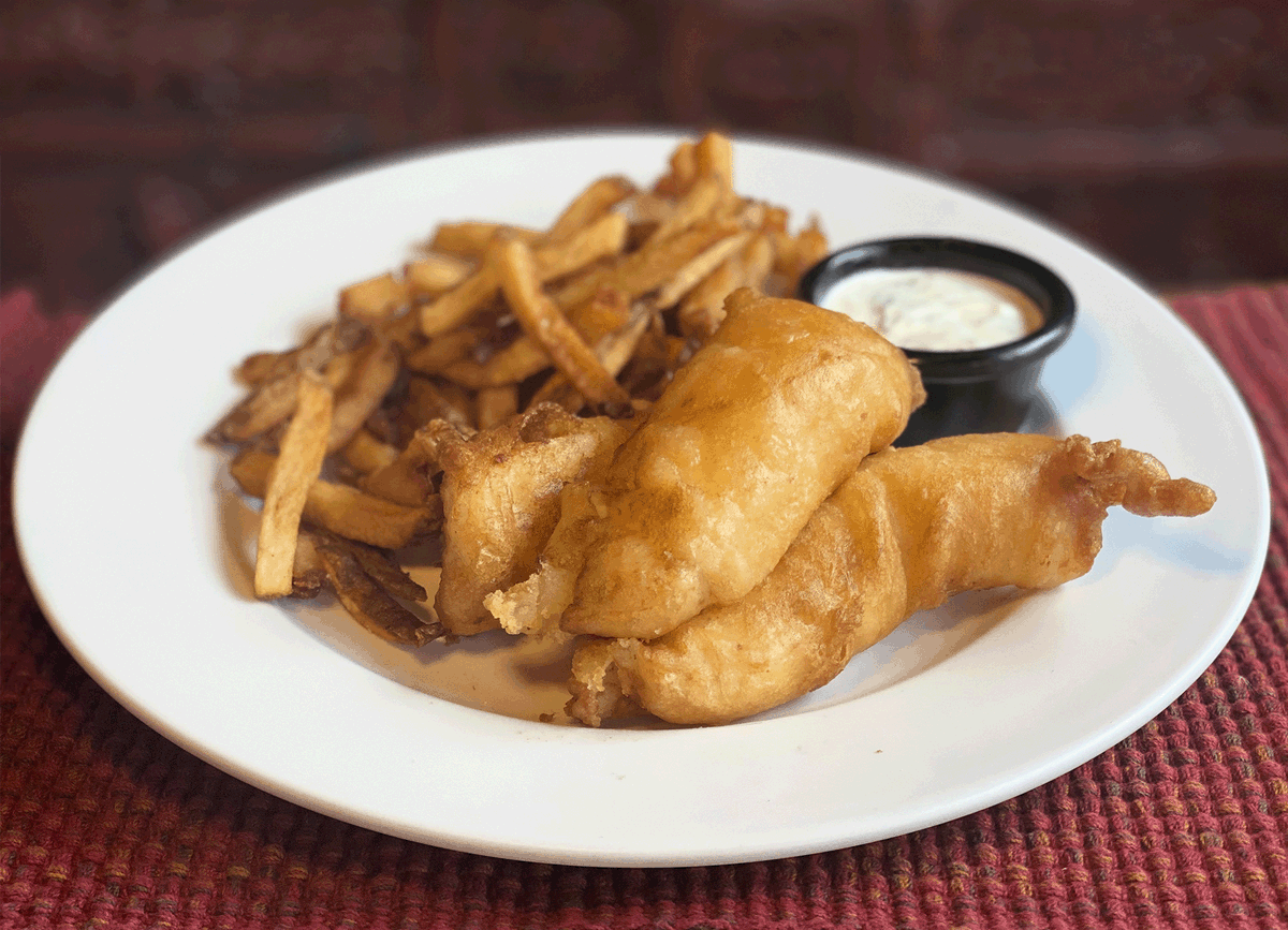 tumanstap's tweet photo. #FridayFishFry! We're featuring a $20 Fish & Chips entrée, which includes beer-battered whitefish with hand-cut fries and house tartar sauce today and every Lenten Friday through Good Friday. Available after 4P while supplies last.
📷TLM #chicagofishfry #chicagolent #chicagobars https://t.co/3jPw1VGR4d