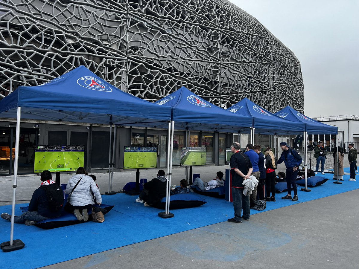 PSG Fan Services tweet media