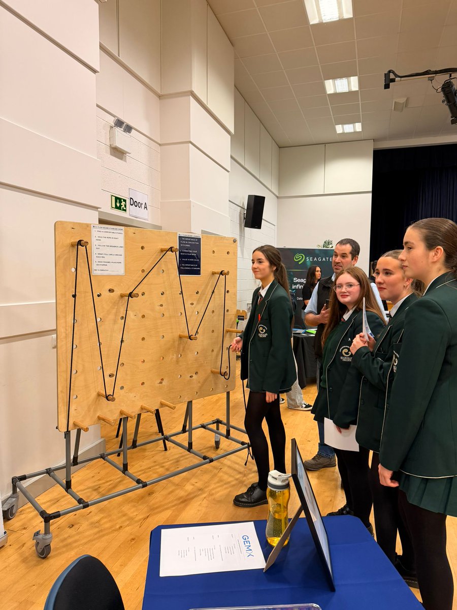 stceciliastech's tweet image. What an outstanding roadshow hosted by @GEMXNW , our girls absolutely loved having the opportunity to speak to the leading industry experts in design, manufacturing and engineering @RAEngNews @dcsdcouncil @JKFoundationNI
