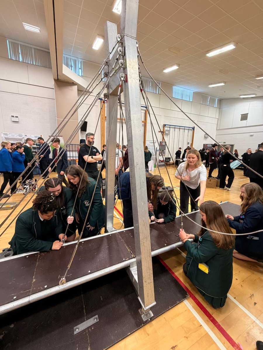 stceciliastech's tweet image. What an outstanding roadshow hosted by @GEMXNW , our girls absolutely loved having the opportunity to speak to the leading industry experts in design, manufacturing and engineering @RAEngNews @dcsdcouncil @JKFoundationNI