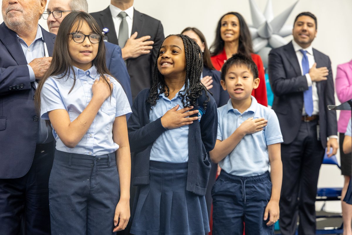 Pamela Lear tweet media