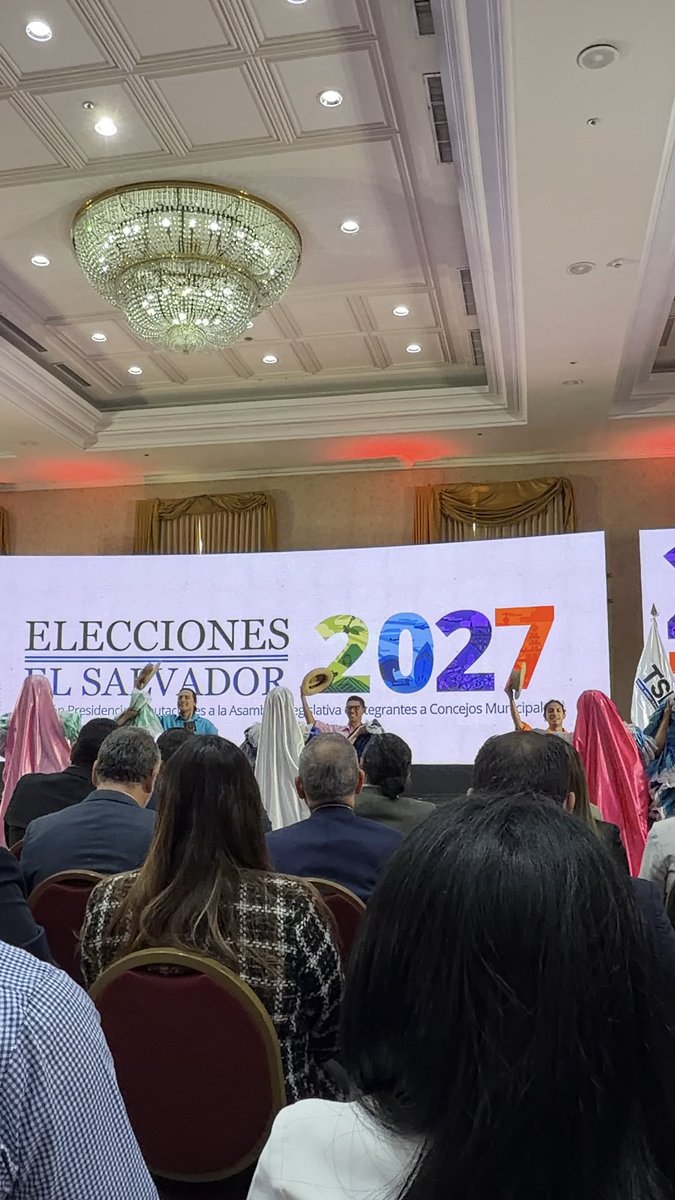 NelsonParlacen's tweet photo. Fui invitado por el TSE @TSEElSalvador, para dar la bienvenida a las Elecciones 2027
Además se nos indicó a los partidos políticos que estamos autorizados para hacer convocatoria a elecciones internas.

Cómo PDC✅ estamos atentos para cumplir cada una de las etapas del calendario https://t.co/m5CjtBmDks