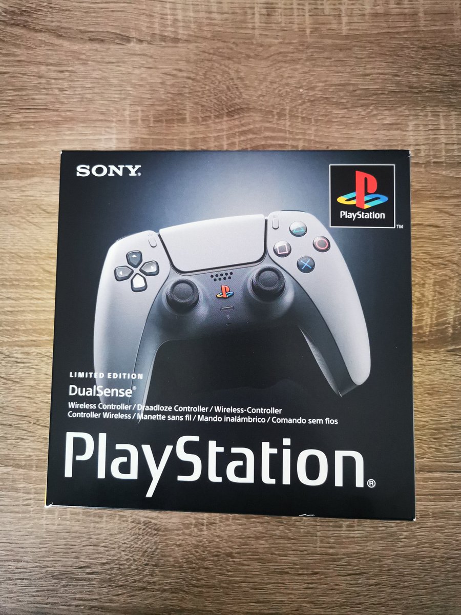 GAMESHOP_Offiel's tweet photo. Nous sommes une boutique spécialisée dans la vente des produits de jeux vidéo, de maintenance des consoles de jeux et de la réparation. https://t.co/bYElVLzNwV
