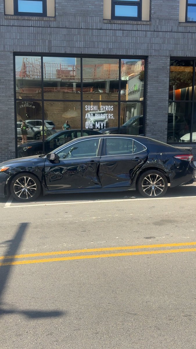 Courtney Love tweet media