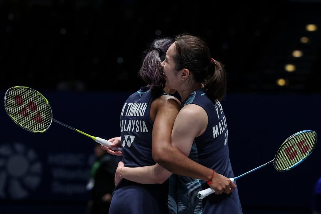 HISTORY MADE 🇲🇾🔥
After 19 years, Malaysia finally has a Women’s Doubles pair in the All England semifinals!

🇲🇾 Pearly Tan / Thinaah Muralitharan (2) become the first Malaysian WD pair to reach the semifinals in the World Tour era, and the first since Chin Eei Hui / Wong Pei Tty