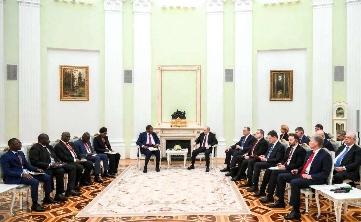 Ainsi va le monde tweet media